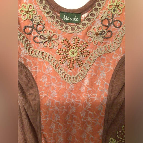 Maude Floral Embroidered Sleeveless Dress - Picture 4 of 6